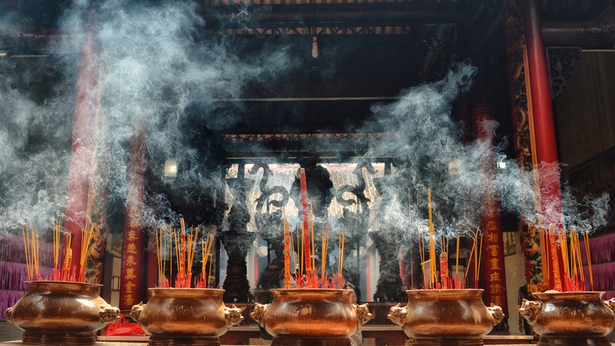 enterrement bouddhiste